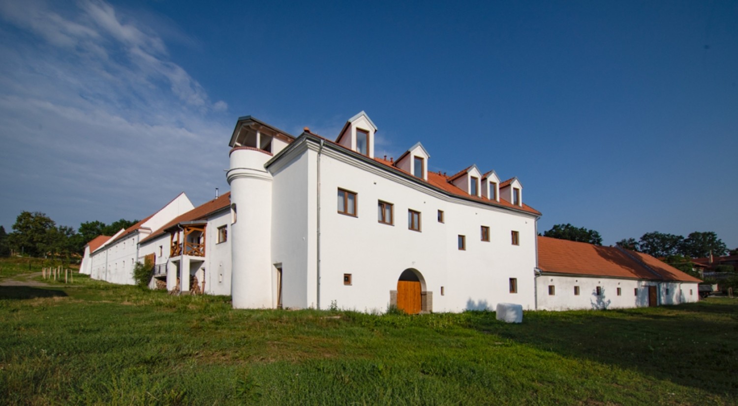 Tvrz Skočice